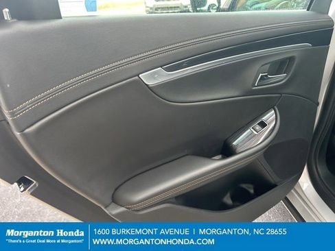 Used 2016 Chevrolet Impala LT image 24