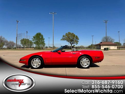 Used 1995 Chevrolet Corvette Convertible image 1