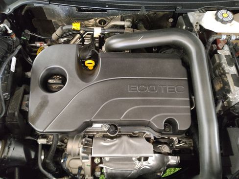 Used 2023 Chevrolet Equinox LT w/ LPO, Floor Liner Package FWD image 30