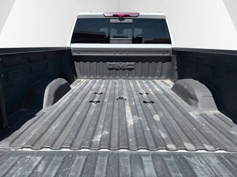 Used 2025 GMC Sierra 2500 AT4 w/ AT4 Premium Plus Package AWD/4WD image 36