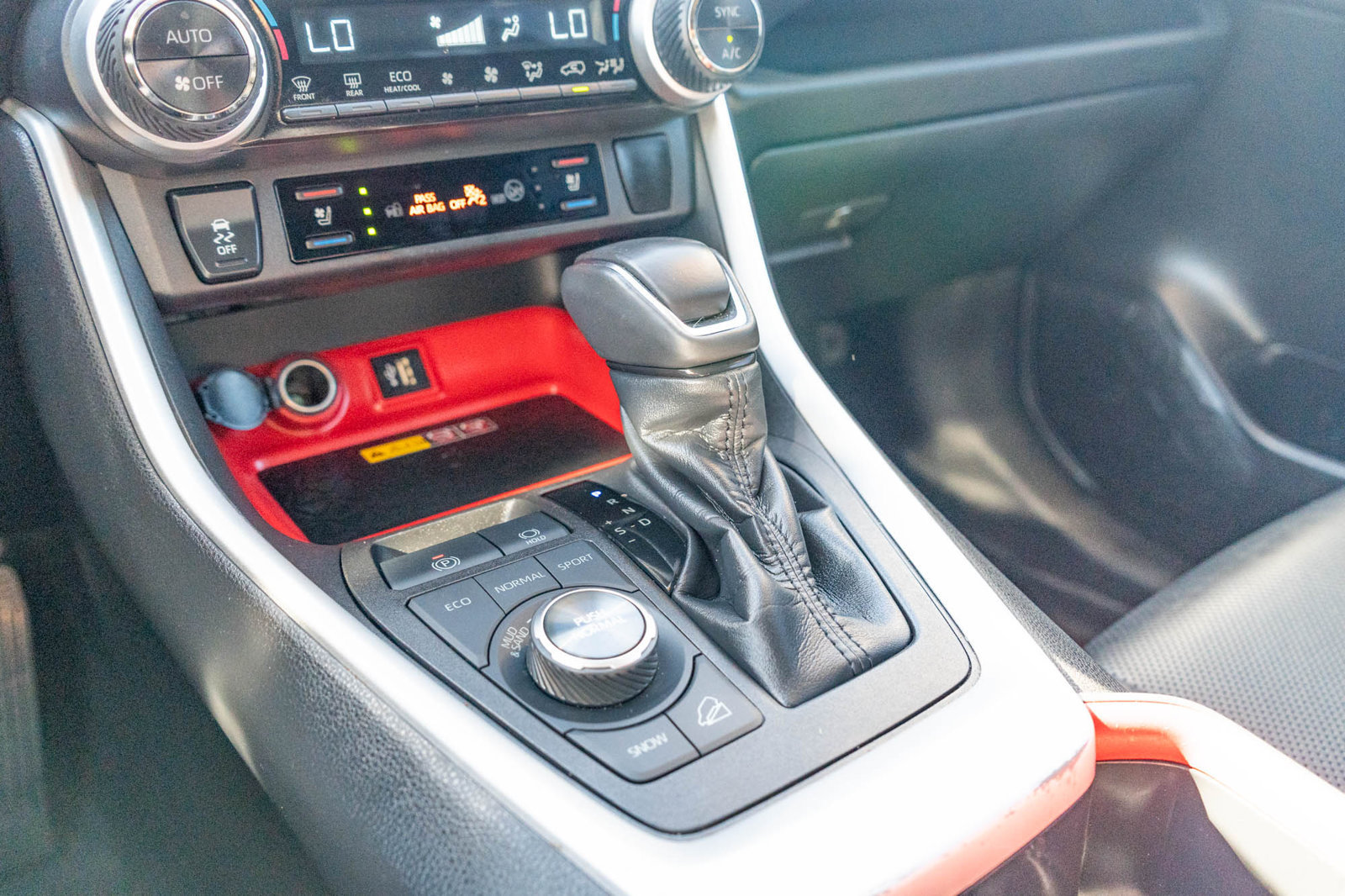 Certified 2023 Toyota RAV4 TRD Off-Road w/ TRD Off-Road Weather Package AWD/4WD image 23