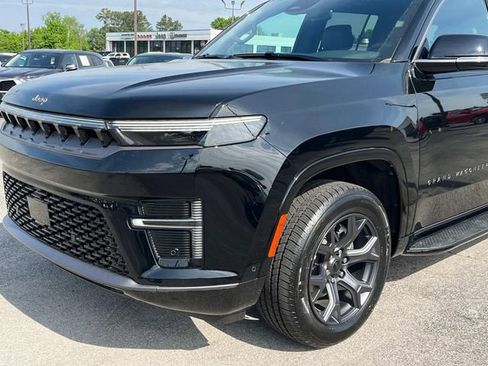 New 2026 Jeep Grand Wagoneer Limited AWD/4WD image 14