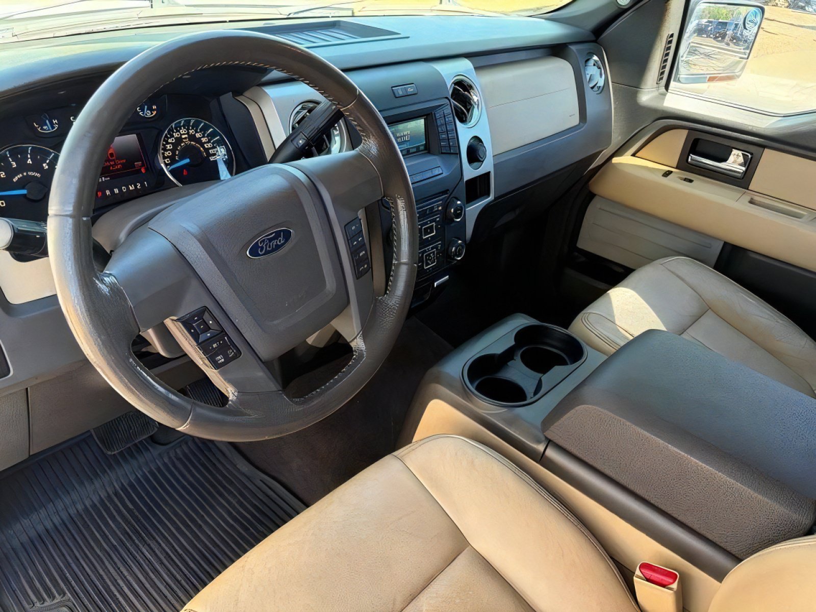 Used 2014 Ford F150 XLT w/ Equipment Group 302A Luxury AWD/4WD image 15