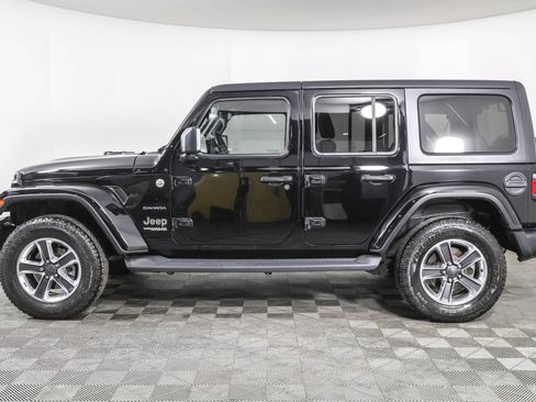 Used 2020 Jeep Wrangler Unlimited Sahara image 12