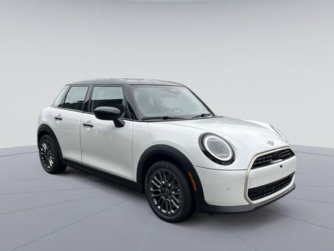 New 2026 MINI Cooper 4-Door Hardtop image 7