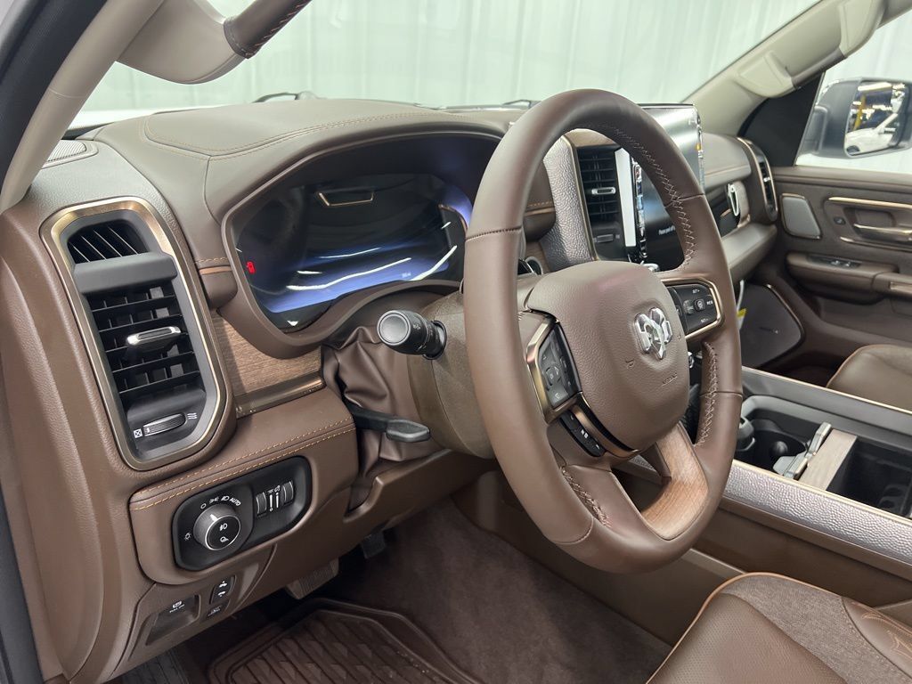 Used 2026 RAM 1500 Limited AWD/4WD image 16