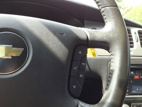 Used 2006 Chevrolet Monte Carlo LT FWD image 14