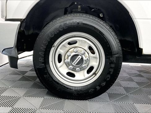 Used 2017 Ford F350 XL RWD image 8