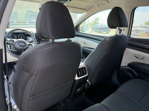 Certified 2024 Hyundai Tucson SEL FWD image 9