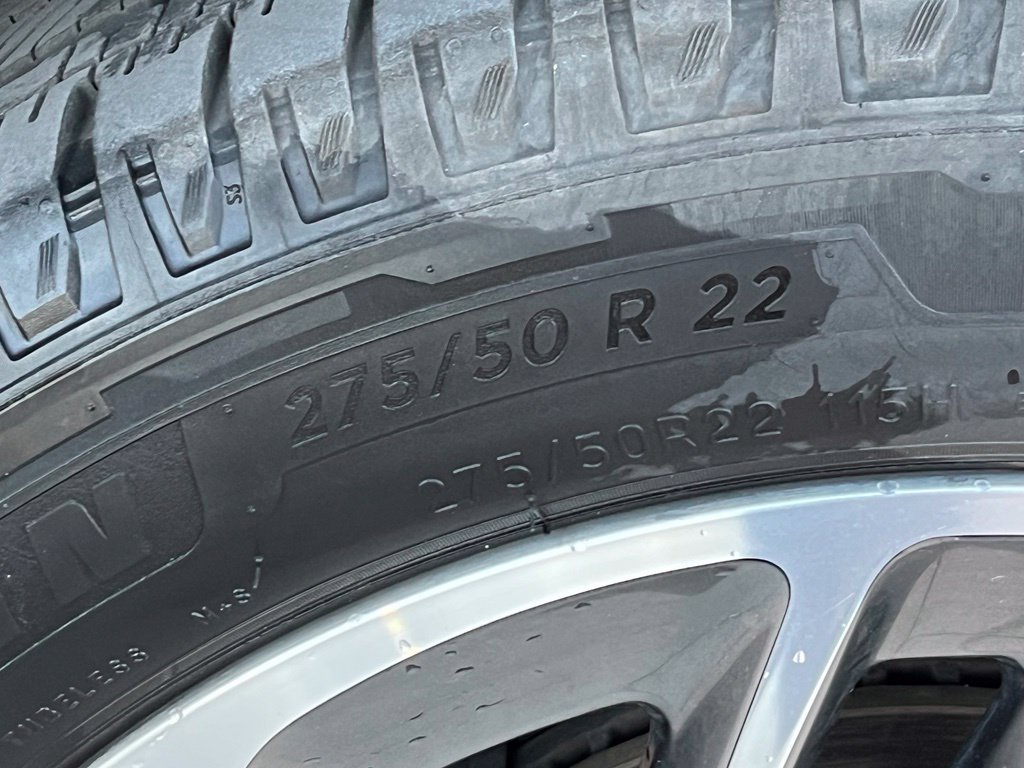 Used 2025 Lincoln Navigator Reserve AWD/4WD image 12