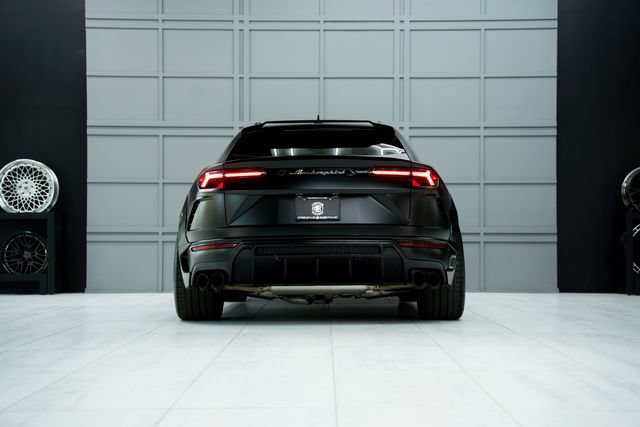 Used 2021 Lamborghini Urus AWD/4WD image 34