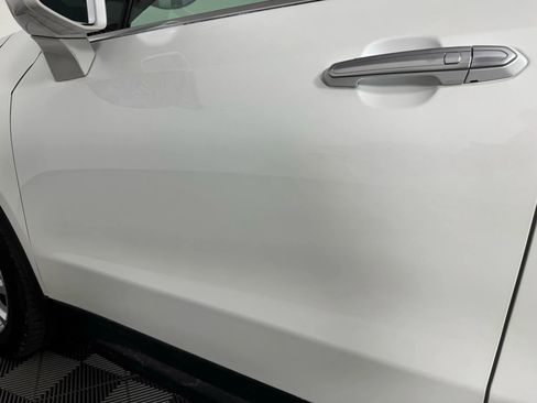 Used 2019 Cadillac XT4 Luxury w/ Cold Weather Package image 27