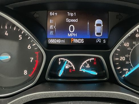 Used 2019 Ford Escape SEL AWD/4WD image 12
