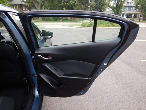 Used 2014 MAZDA MAZDA3 i Touring FWD image 22