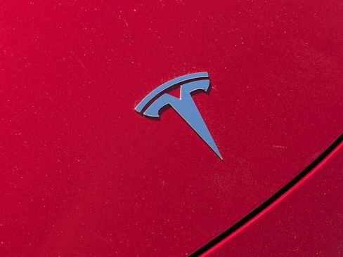 Used 2021 Tesla Model Y Long Range image 10