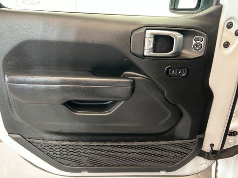 Certified 2024 Jeep Wrangler Sport S image 14