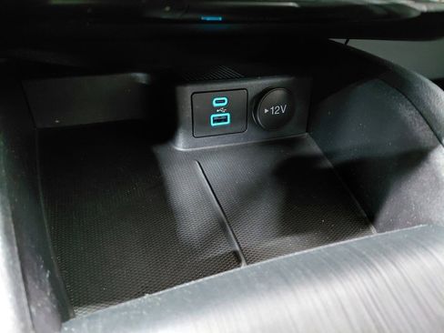 Certified 2022 Ford Escape Titanium image 30