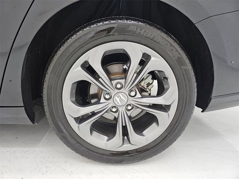Certified 2023 Honda Accord EX-L image 38