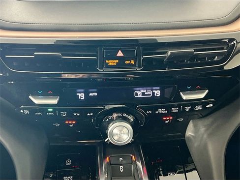 Used 2022 Acura MDX SH-AWD w/ Technology Package image 17