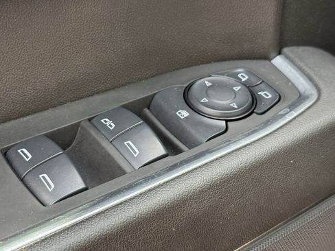 Used 2025 Chevrolet Silverado 1500 LT RWD image 25
