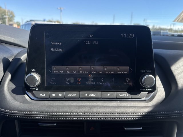 Used 2026 Nissan Rogue SV FWD image 19