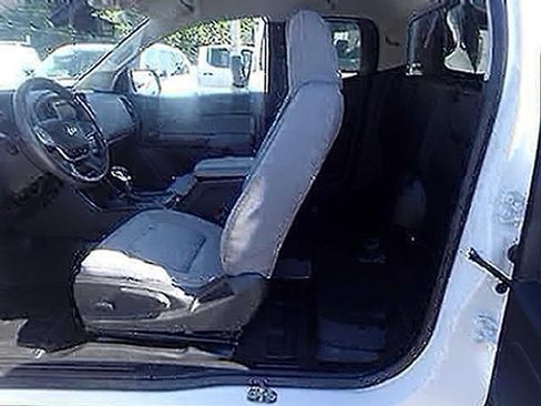 Used 2022 Chevrolet Colorado W/T w/ WT Convenience Package RWD image 12
