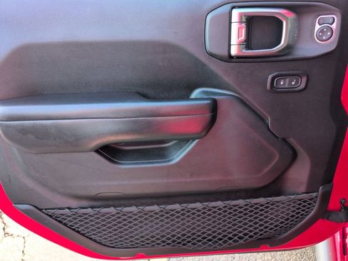 Used 2018 Jeep Wrangler Unlimited Sport S image 15