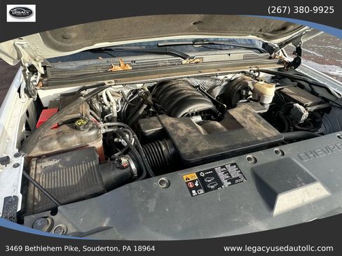 Used 2015 Chevrolet Suburban LTZ image 17