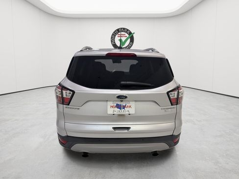 Used 2018 Ford Escape Titanium FWD image 4