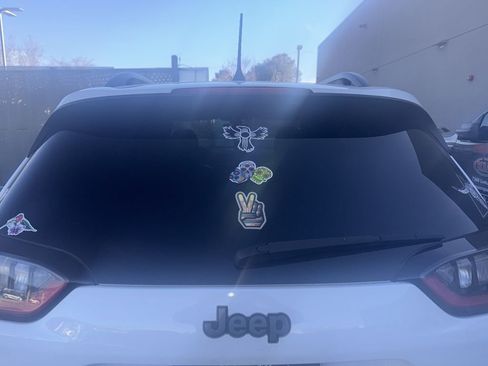 Used 2019 Jeep Cherokee Trailhawk w/ Comfort/Convenience Group image 6