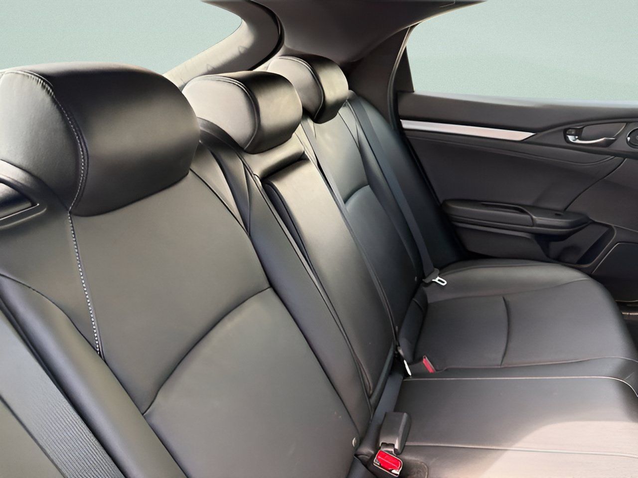 Used 2017 Honda Civic EX-L image 9