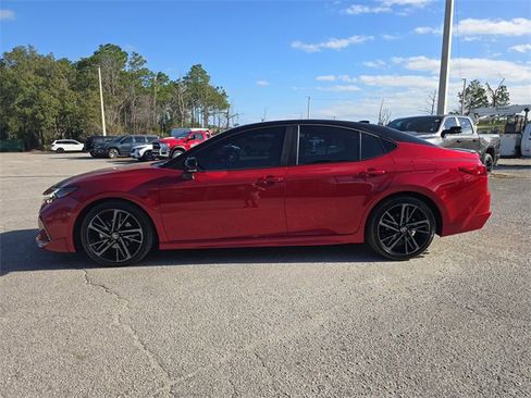 Used 2025 Toyota Camry XSE image 3