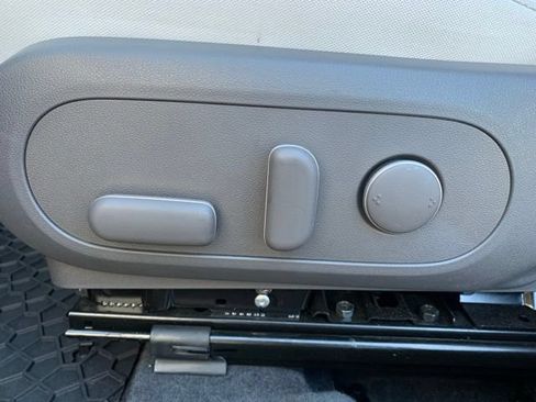 Used 2024 Hyundai Kona SEL w/ Convenience Package FWD image 12
