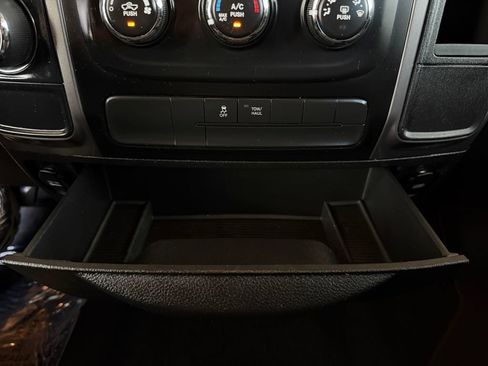Used 2022 RAM 1500 Classic SLT RWD image 20