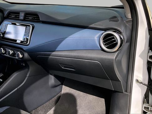 Used 2025 Nissan Versa SV w/ Trunk Package FWD image 18