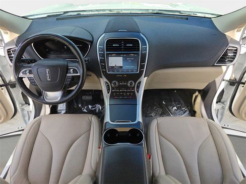 Used 2020 Lincoln Nautilus FWD w/ Equipment Group 101A image 10