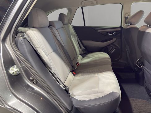 Used 2022 Subaru Outback Premium image 18