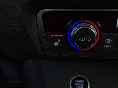 New 2025 Audi Q3 2.0T Premium image 20