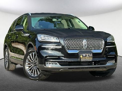 Used 2020 Lincoln Aviator Reserve w/ Elements Package Plus AWD/4WD image 2