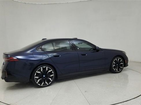 Used 2025 BMW i5 eDrive40i w/ M Sport Package image 68