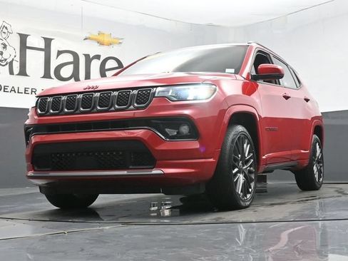 Used 2023 Jeep Compass Limited AWD/4WD image 4