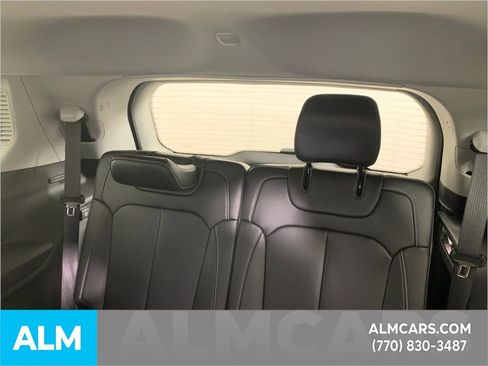 Used 2022 Jeep Grand Cherokee L Limited image 31