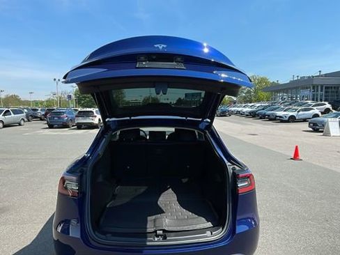Used 2023 Tesla Model Y Long Range AWD/4WD image 29