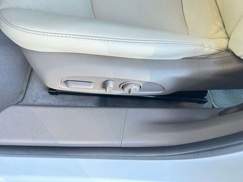 Used 2024 Chevrolet Malibu LT image 23