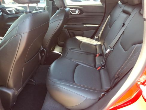 Used 2022 Jeep Compass Limited AWD/4WD image 13