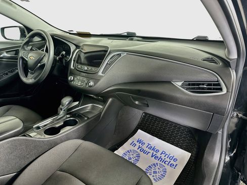 Used 2021 Chevrolet Malibu LT FWD image 26