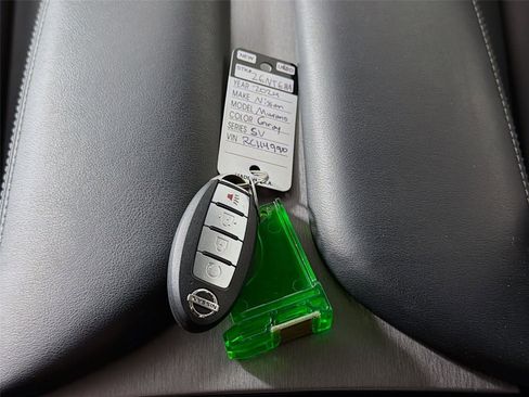 Used 2024 Nissan Murano SV image 32