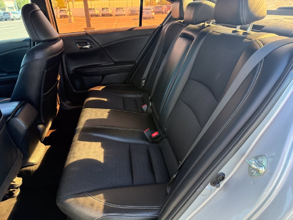 Used 2016 Honda Accord Sport image 12