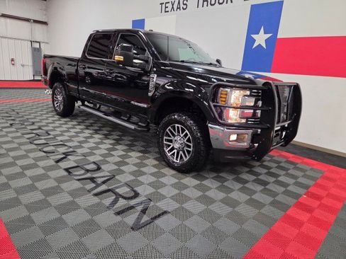 Used 2018 Ford F250 Lariat w/ Lariat Value Package AWD/4WD image 23