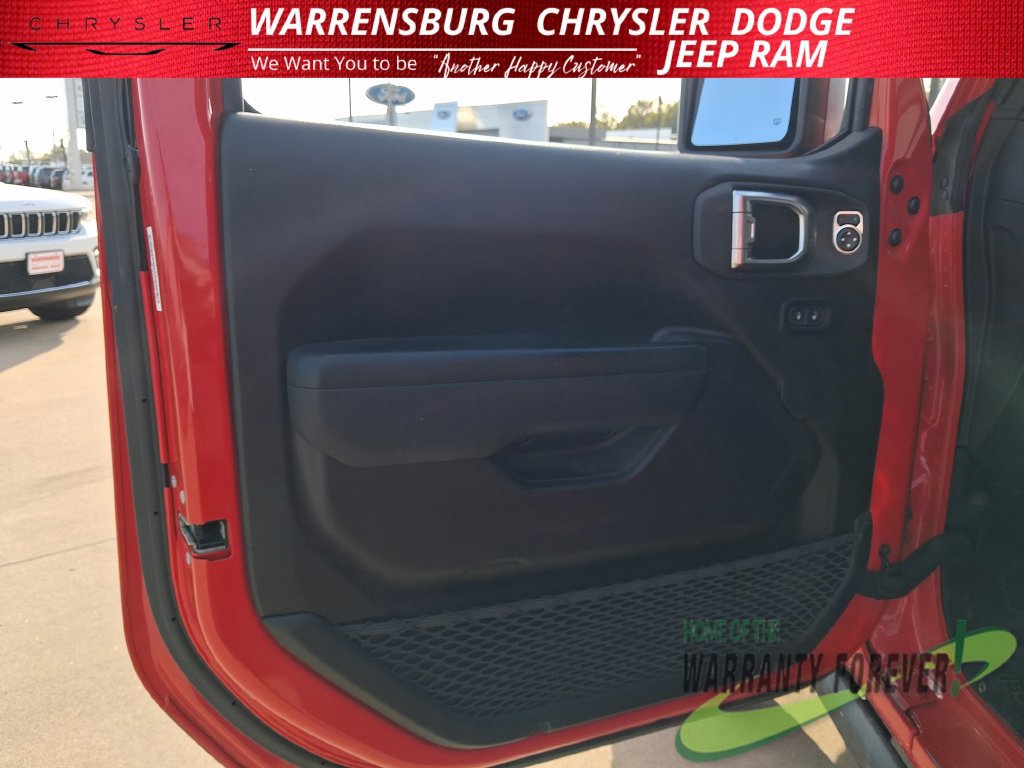 Used 2024 Jeep Gladiator Sport AWD/4WD image 12
